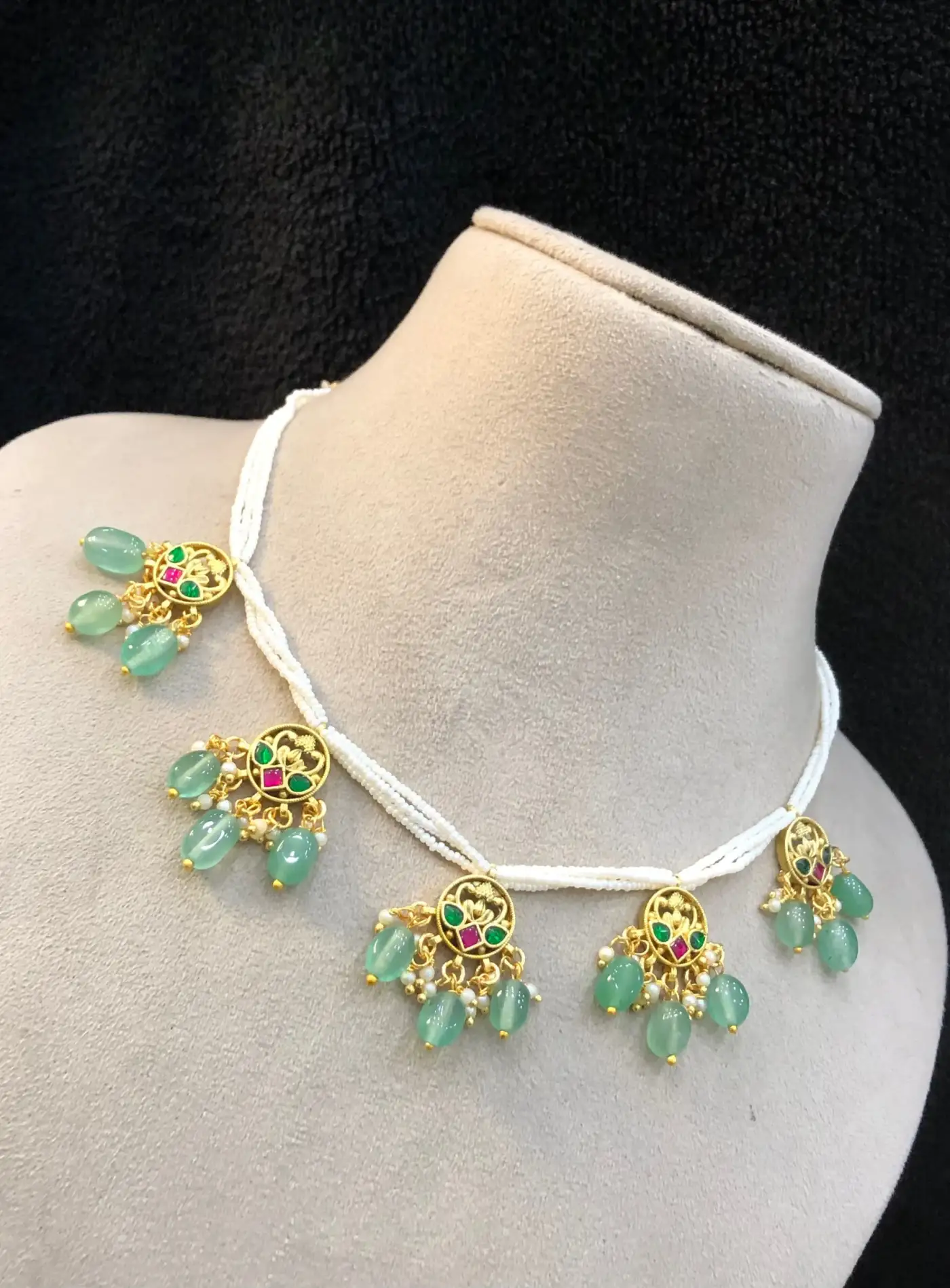 Jadau Lotus Pearl Necklace Set